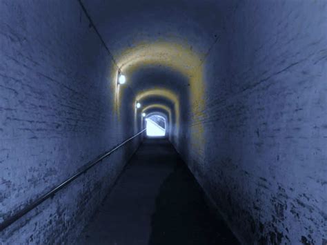 Tunnels and Battlements at Dover Castle: Get the Detail of Tunnels and Battlements at Dover ...