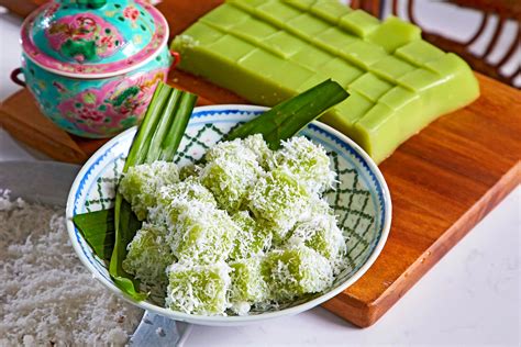 This Pandan Kaya Kueh Ko Swee Is The Chinese New Year Dessert You Need ...