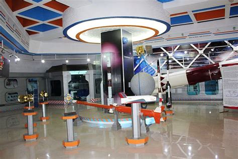 Visit Birla Planetarium in Kotturpuram | LBB, Chennai