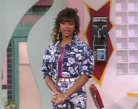 17 Lisa Turtle From 'Saved By The Bell' Style Lessons That Are Still Relevant Today — PHOTOS ...