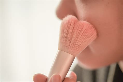 How to Apply Blush: Tips for a Fresh Complexion