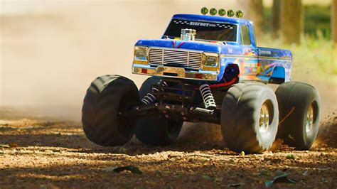 The Original Monster Truck Goes Retro | Traxxas Bigfoot No. 1 - YouTube