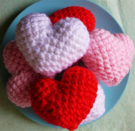 2000 Free Amigurumi Patterns: Small Heart