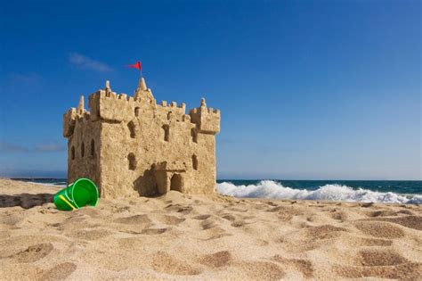 Why a Sand Castle Sticks Together - WSJ