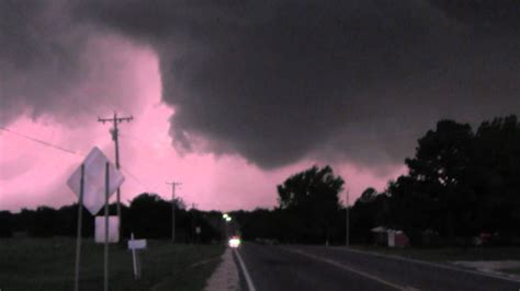 Stovepipe Tornado Ada, Oklahoma 5/21/11 - YouTube