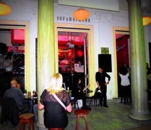 Bars In Taksim - Nightlife for Females and Foreigners