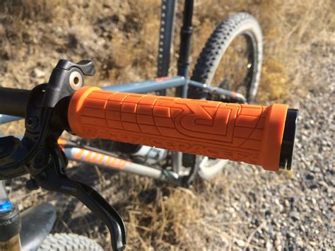 RaceFace Grippler Lock-on Grips Review - FeedTheHabit.com