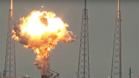 Dramatic video shows moment SpaceX rocket exploded on launch pad | Mashable