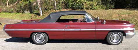 1962 Pontiac Bonneville | Connors Motorcar Company