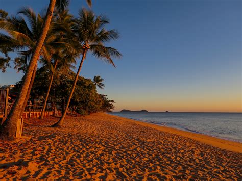 Sunrise is my favourite colour :)#trinitybeach #cairns | Trinity beach, Beach, Beachfront