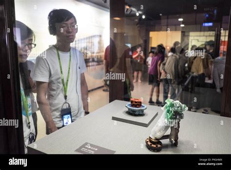 Jadeite cabbage taiwan hi-res stock photography and images - Alamy