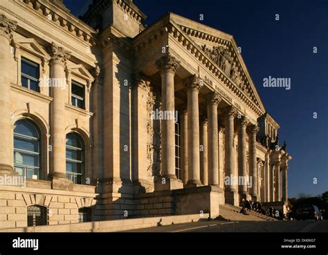 Reichstag building, Deutscher Bundestag, German Federal Parliament ...