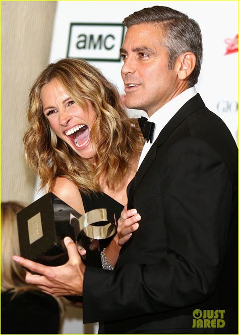 Julia Roberts & George Clooney Explain Why They Never Dated, Talk About ...