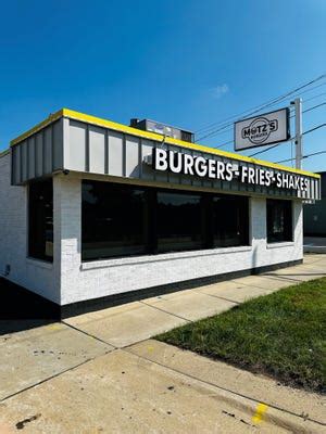 Motz's Burgers, a Detroit burger joint, expands to Redford