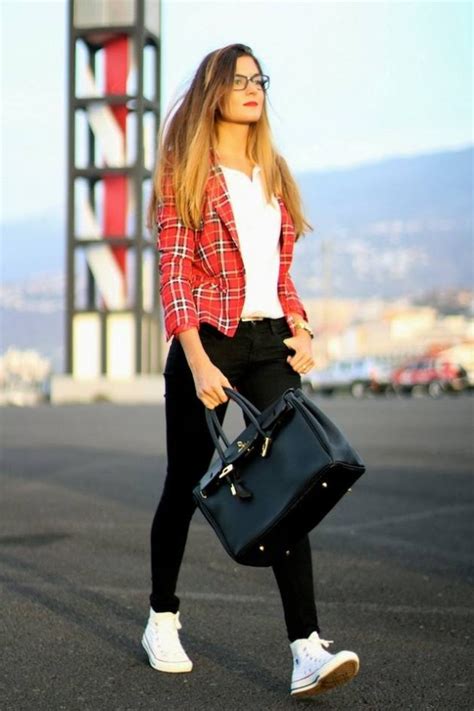 Sneakers for Trendy Chic Look: 16 Sporty and Stylish Outfit Ideas - Style Motivation