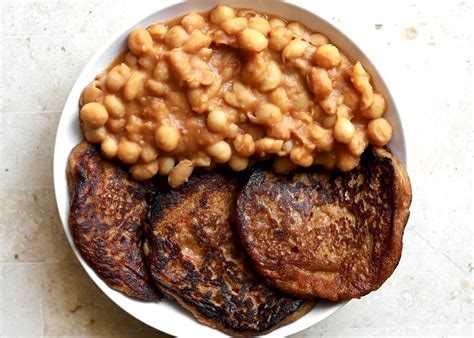 Tatale and Aboboi (Plantain Pancakes and Bambara Beans) - Travelandmunchies