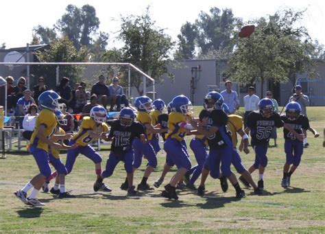 The Farmer Family: Our QB's last elementary football