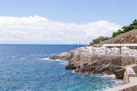 Overlooking the City of Dubrovnik Croatia - Entouriste