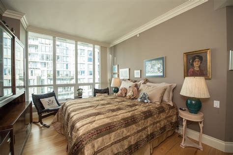 Luxury Waterfront Yaletown - Beautiful Vancouver Condo