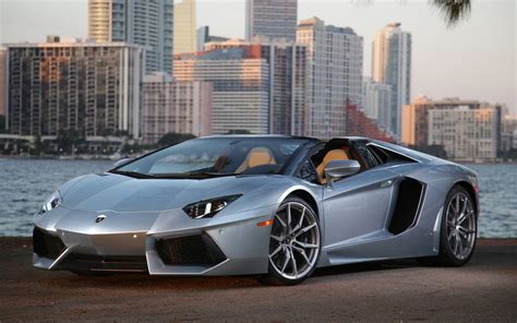 2013 Lamborghini Aventador Roadster