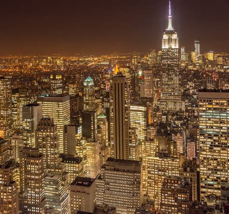 Premium Photo | View of new york manhattan during sunset hours