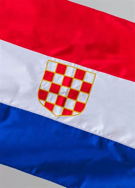 Hrvatska povijesna zastava — CroSport Vez