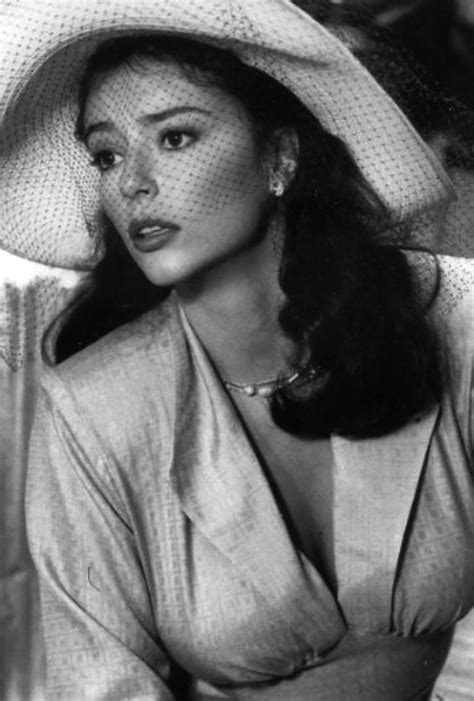 Rachel Ward in The Thorn Birds, 1983 : r/ClassicScreenBeauties