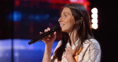 'AGT' Lily Meola Audition: "Daydream" Gets the Golden Buzzer