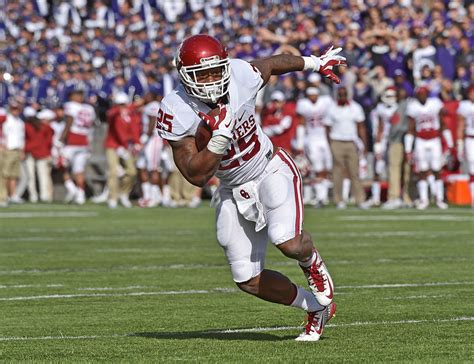 Joe Mixon assault: Oklahoma Sooners RB sued by victim - Sports Illustrated