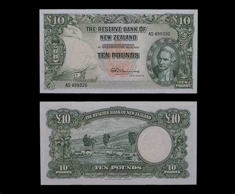 NumisBids: Mowbray Collectables Auction 31, Lot 507 : NZ BANKNOTES, 1956 - 67 FLEMING Ten Pounds ...