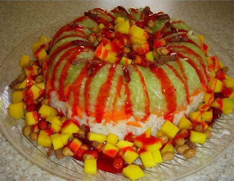 Roscas de fruta con chamoy Mexican Dessert Table, Mexican Dessert ...