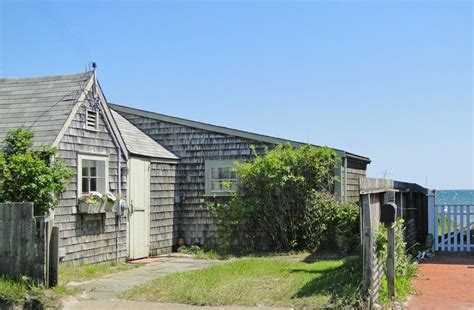 Nantucket waterfront cottage http://www.weneedavacation.com/Nantucket ...