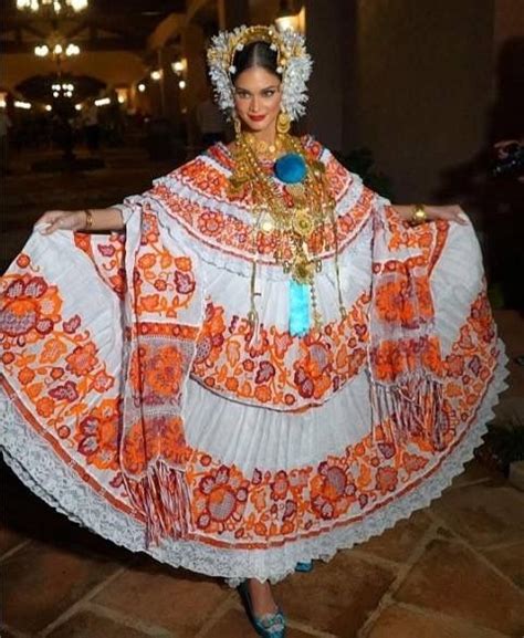 Nuestra hermosa pollera que engalana a la mujer panameña ️fef. | Panama ...