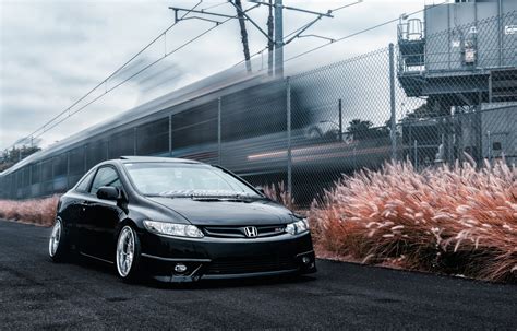 Honda Civic in Motion: A Stunning 4K Ultra HD Landscape