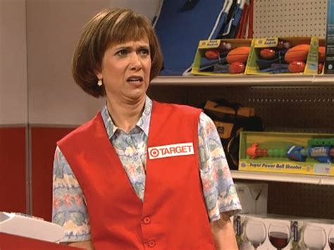 Kristen Wiig returns to 'Saturday Night Live' with Target Lady