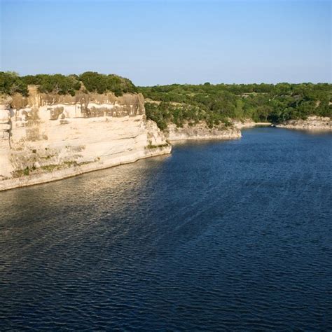 Weekend Cabins in Lake Whitney, Texas