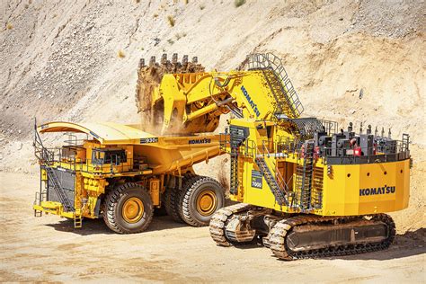 Mining | Industries we support | Komatsu global site