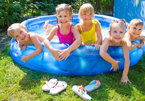 TIPS ON BUYING A SMALL SWIMMING POOL FOR KIDS