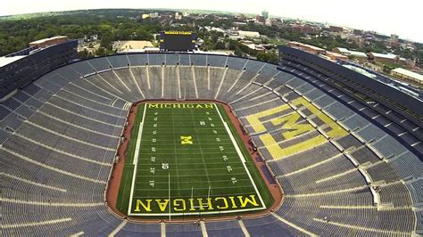 Michigan Stadium Wallpaper - WallpaperSafari