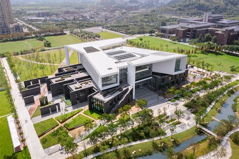 Ge Hekai Hall at Wenzhou-Kean University | Seth Powers Photography | Archello