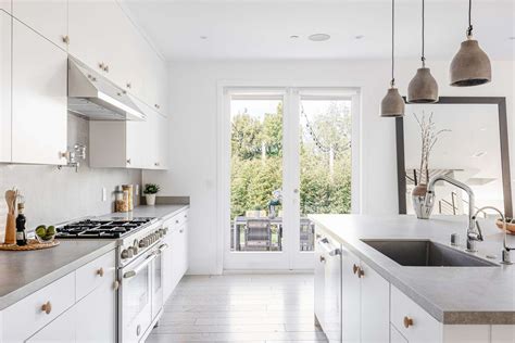 13 Striking Kitchens With Concrete Countertops