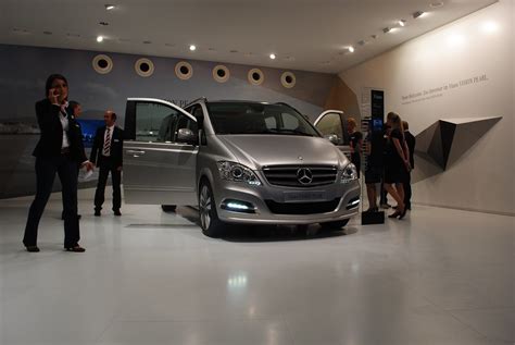 Mercedes-Benz Viano Vision Pearl | www.autoviva.com/mercedes… | Flickr