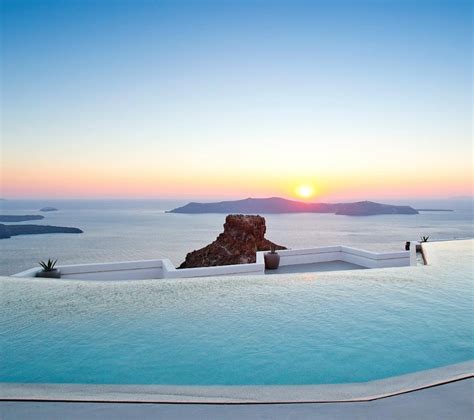 7 Hotel Infinity Pools That Will Take Your Breath Away – Big 7 Travel