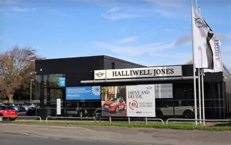 Halliwell Jones Southport MINI | Car dealership in Southport | AutoTrader