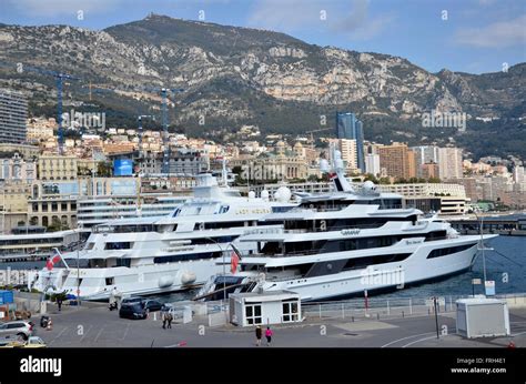 Luxury yachts in the harbour in Monaco, France Stock Photo - Alamy