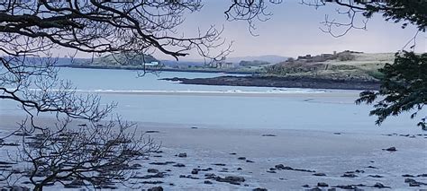 A moody shot of the beach at Aberdour Golf Club : r/Fife