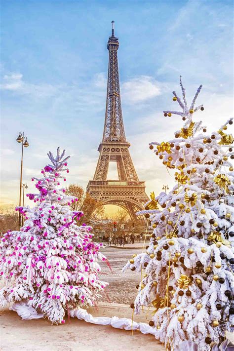 Christmas in Paris: Weather, Events, & Things to Do (2023) - Roaming Paris