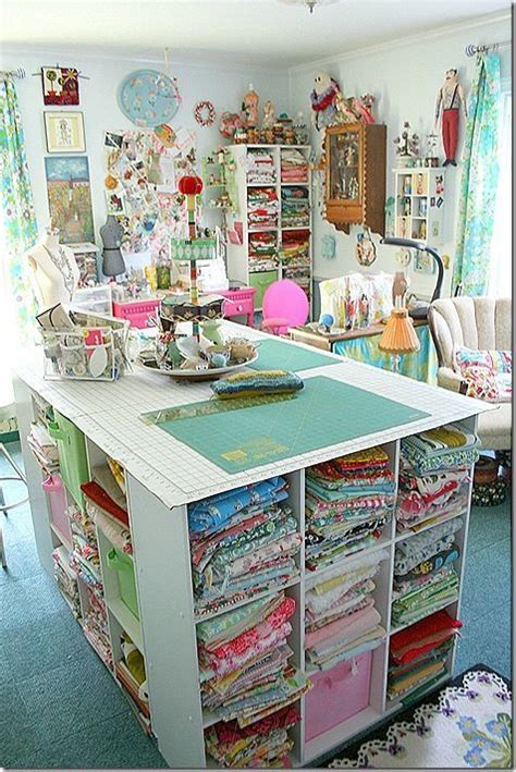 The Lab on the Roof: 17+ Inspirational Sewing Room Organizing Ideas