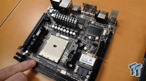 A hands-on video of GIGABYTE's range of Intel Z87 Express "Haswell" motherboards