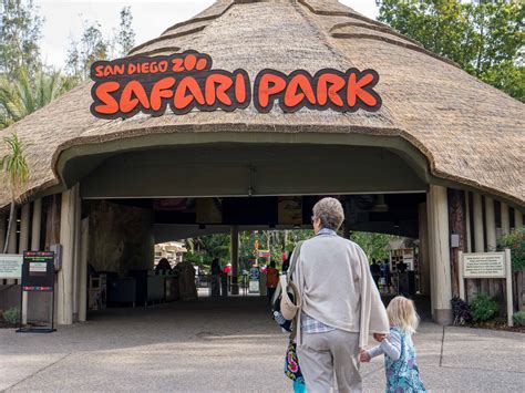 San-Diego-Zoo-Safari-Park-Entrance-P1030709 - Tourist Pass